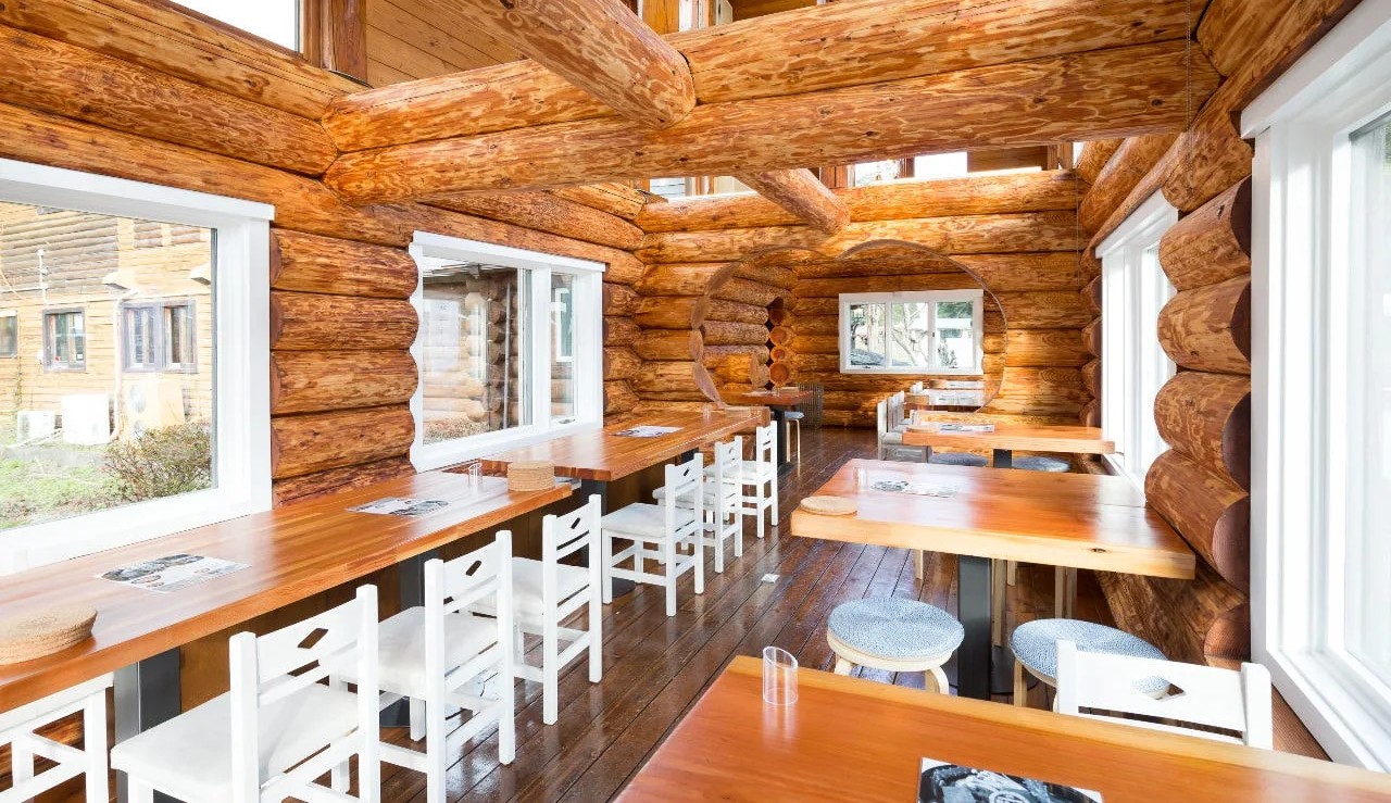 株式会社クリエイティブリゾート ｜飲食店総合職の正社員 店長・マネージャー候補（飲食） キッチン ホール 店舗の求人情報イメージ2