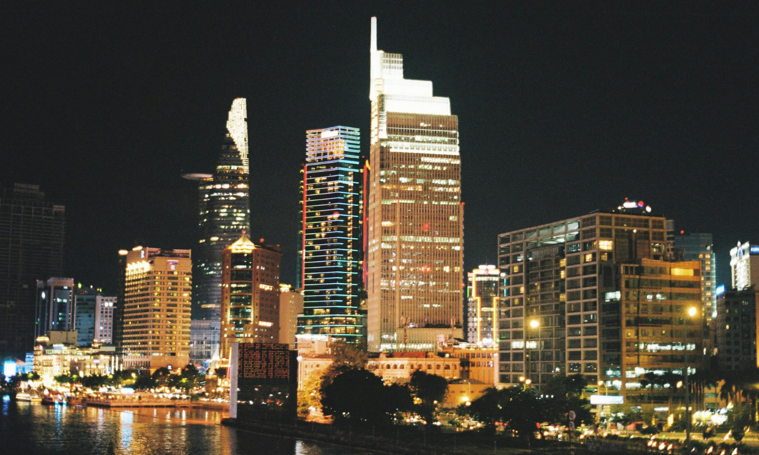 現地採用（海外） Webデザイナー・クリエイター コンテンツ制作（動画・ライター・SNS） その他（クリエイティブ・デザイン系） オフィスの求人情報イメージ2