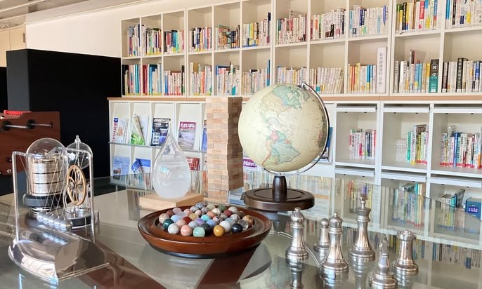 正社員 営業 オフィスの求人情報イメージ2