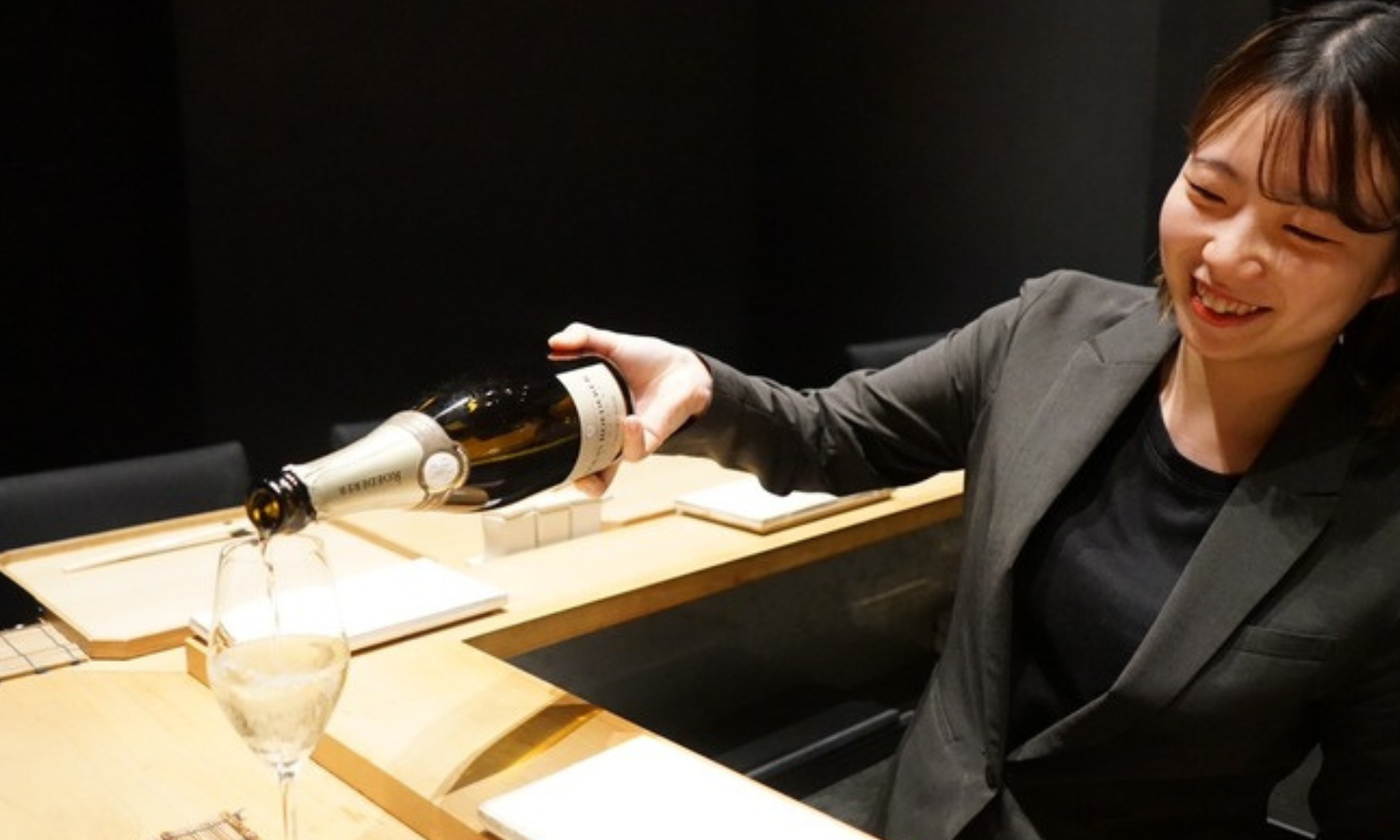 正社員 ホール 店舗求人イメージ