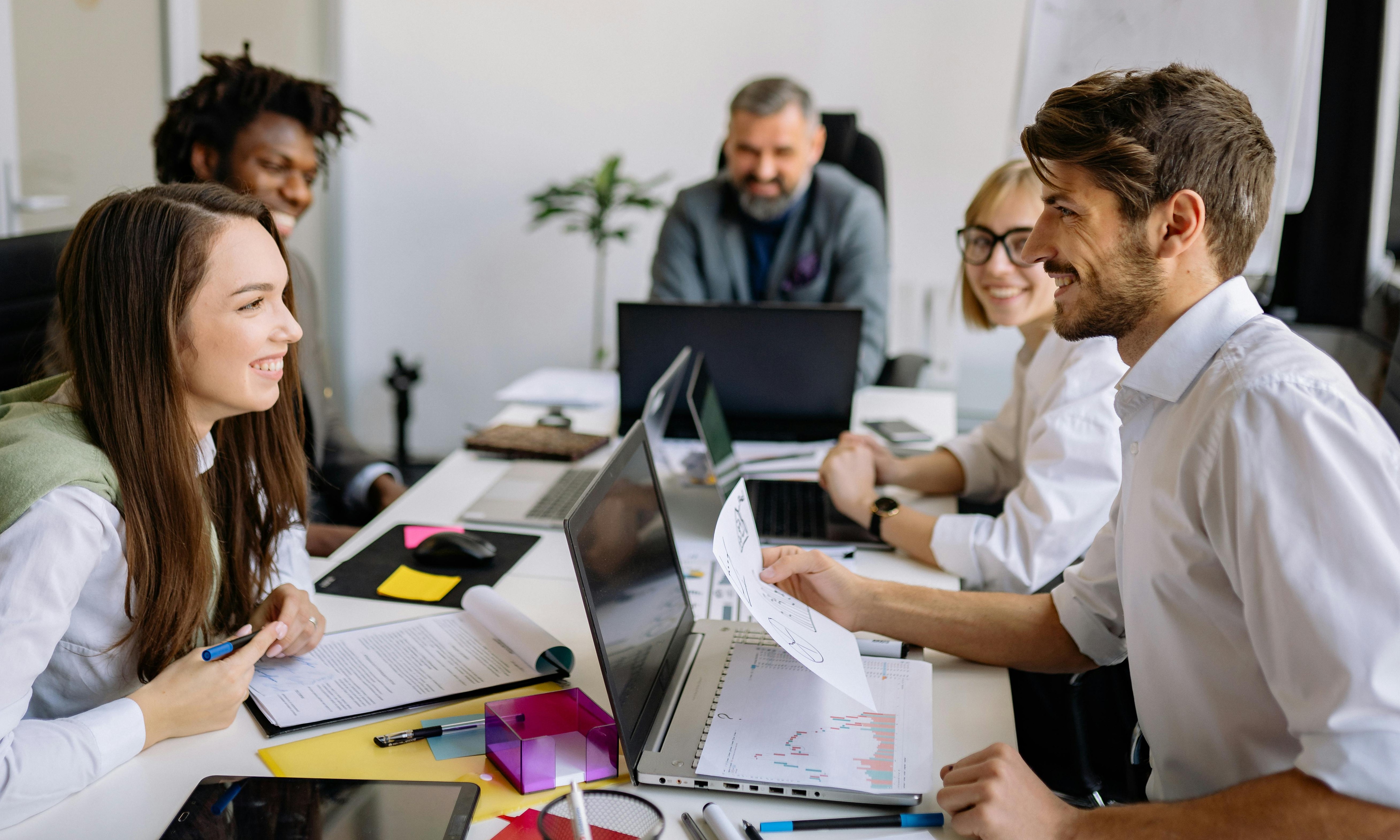 正社員 営業 オフィスの求人情報イメージ3