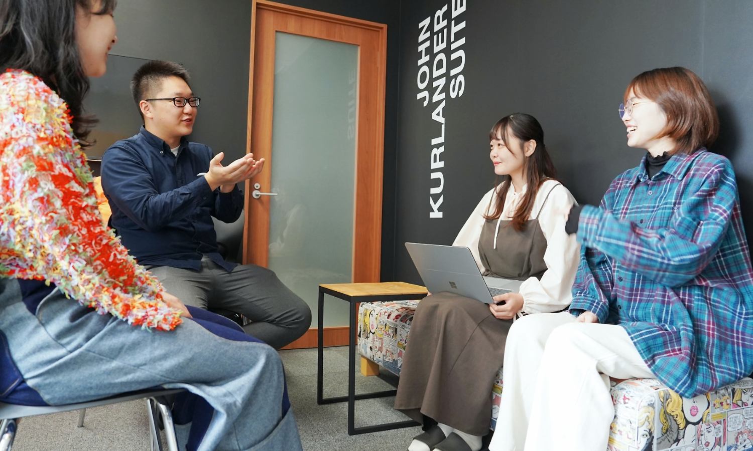 正社員 ITエンジニア（SE・Web・アプリ・ソフトウェア開発） ITサポート オフィス求人イメージ