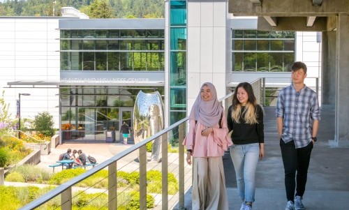 正社員 留学カウンセラー 法人営業 ブランディング・広報PR オフィスの求人情報イメージ4