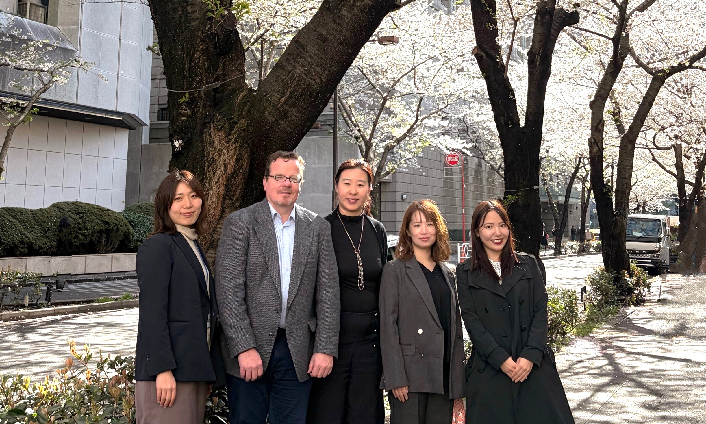 ｜マーケティングリサーチの正社員 その他 在宅 オフィス求人イメージ